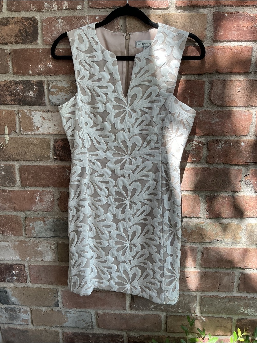 Katherine Kelly Cream & White Floral Lace Sheath Dress size 4